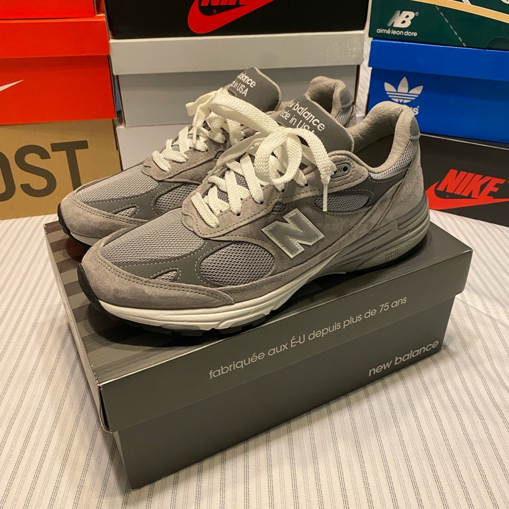 New Balance Men's Gray Sneakers